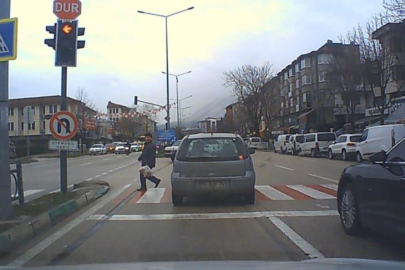 Bursa'da kırmızı ışık ihlali kaza getiriyordu.