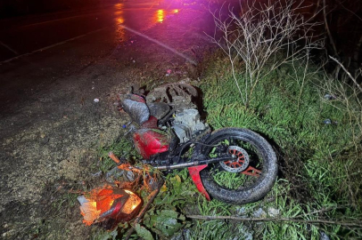 Bursa'da motosikletten düşen genç ağır yaralandı