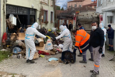 Görükle’de iki katlı çöp ev temizlendi