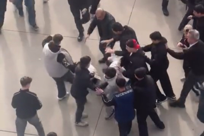 Bursa'da gençlerin kavgasında korku dolu anlar