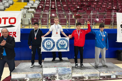 Minderde Yıldırım rüzgarı