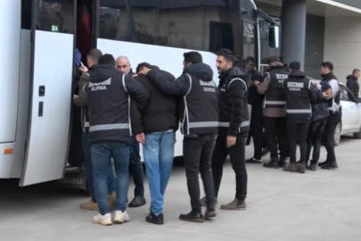 Bursa'da molotoflu saldırı kamerada