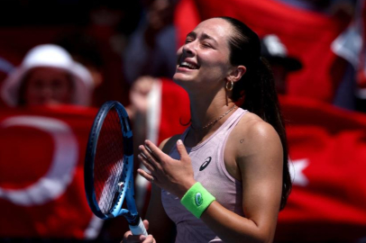 Zeynep Sönmez’den tarihi zafer