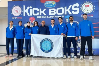 BUÜ’lü kick boksçulardan madalya başarısı