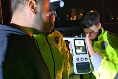 Bursa'da kaza yapan alkollü sürücü, suçu eşine attı