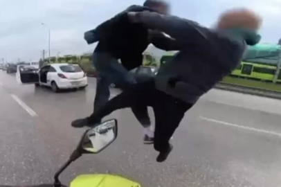 Bursa'da uçan tekmelerin bedeli ağır oldu...