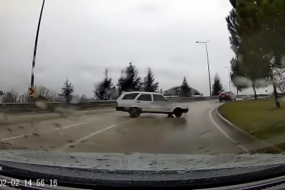 Tofaş marka otomobil yağmurda böyle spin attı