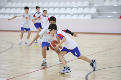 İnegöl’de Spor Festivali basketbol müsabakalarıyla start aldı