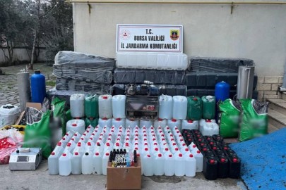 Bursa’da yer altına gizlenmiş kaçak alkol fabrikası çökertildi