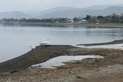 İznik Gölü'nde kuraklık alarmı: Yağışlara rağmen çekilme sürüyor