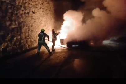 Mudanya yolunda korkutan araç yangını