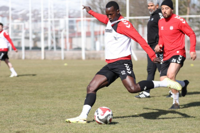 Sivasspor'da Adana Demirspor maçı hazırlıkları başladı