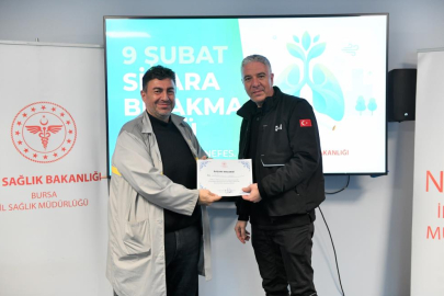 Sigarayı bırakan 25 çalışana sertifikaları takdim edildi