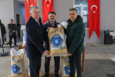 Büyükşehir’den üreticiye fidan ve tohum desteği