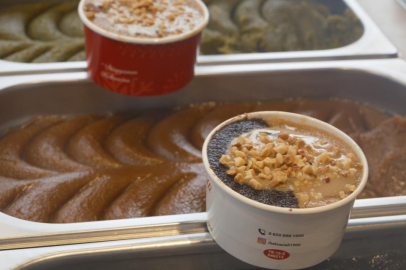 Dondurmalı irmik helvası iftarda hafif tatlı isteyenlerin tercihi olacak