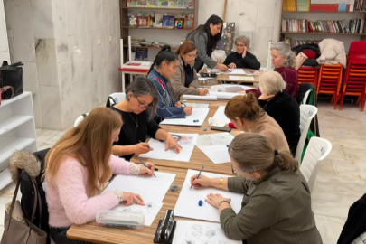 Gemlikli kadınlar sanatla buluşuyor