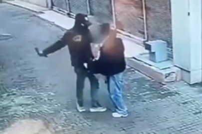 Bursa'da tornavidalı kar maskeli gaspçı kamerada