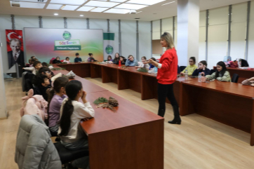 Bursa'da çocuklar bir günlüğüne mimar oldu