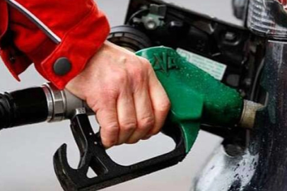 Akaryakıt zammı geri çekildi!