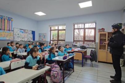 Bursa'da öğrencilere deprem bilinci eğitimi ve tatbikat