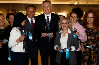 Bursa'da kadınların ışığı tuvalde hayat buldu