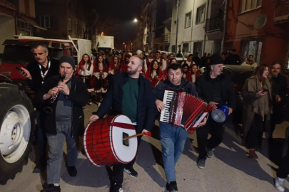 Rumeli geleneği Bursa'da sahura renk kattı