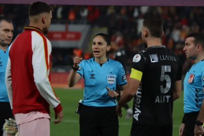 Süper Lig'de 22 yıl sonra kadın hakem düdük çaldı