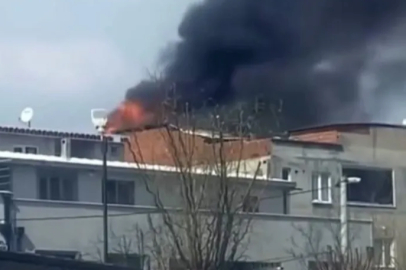 Bursa'da çatı katı alevlere teslim oldu