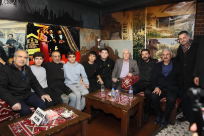 Tahanlı Pide ve çaylar başkan Bozbey'den