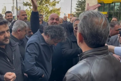 Bursa'da halk otobüsü esnafı belediye önünde toplandı