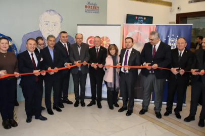 ‘Zer-i Nab’ tezhip sergisi Bursa’da ziyarete açıldı