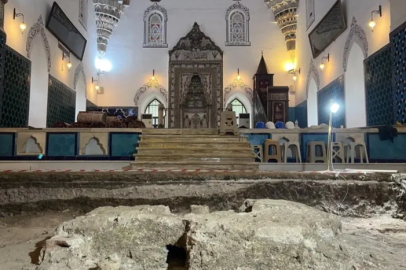 Muradiye Camii'nde 600 yıllık detay