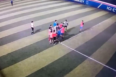 Bursa'da halı saha maçında yumruklar konuştu