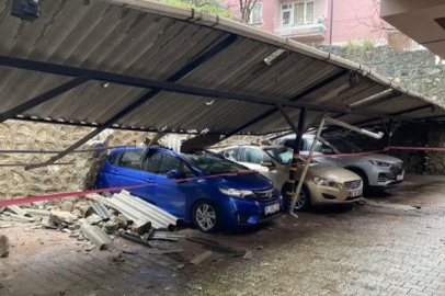 Bursa'da istinat duvarı lüks araçların üzerine çöktü