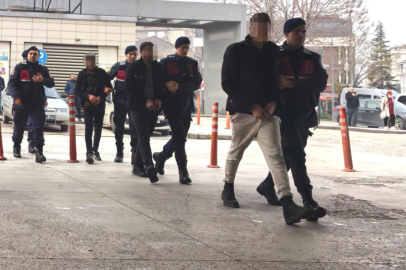 Bursa'da 7 bağ evini soyan şüpheliler JASAT'tan kaçamadı