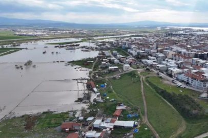 Bursa'da sular altında kalan araziler havadan görüntülendi