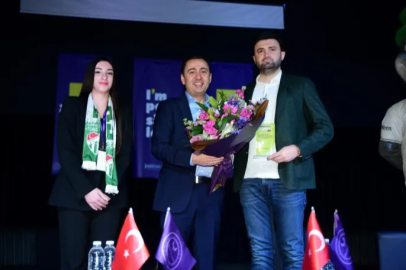 Bursaspor Başkanı Çelik Şahinkayalı öğrenciler ile buluştu