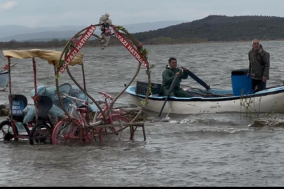 Bursa'da sular yükseldi, evler 'yalı' oldu