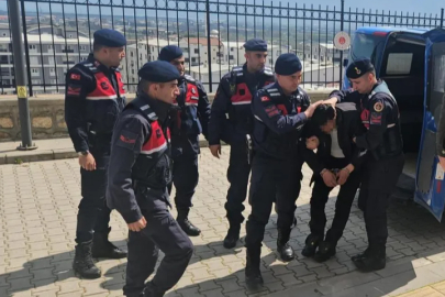 Bursa’da baba ve oğlunu öldüren zanlı adliyeye sevk edildi