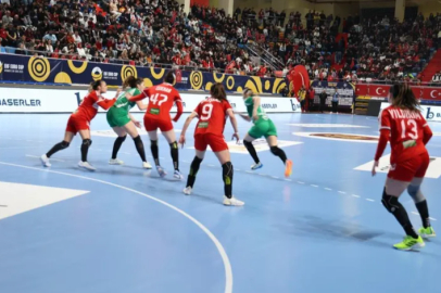A Milli Kadın Hentbol Takımı Macaristan'a mağlup oldu