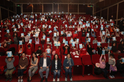 Minikler, "Kızıl Kaptan" ile hayal yolculuğuna çıktı