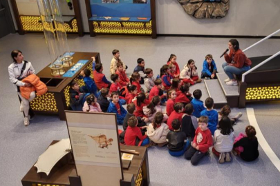 Bursa’da Öğrenciler GUHEM’de uzayın derinliklerine yolculuk yaptı