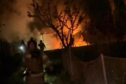 Bursa'da konteyner alev topuna döndü