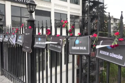 Bursa'da Setbaşı Köprüsü karanfillerle donatıldı