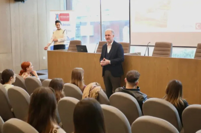 İnegöl Belediyesi’nden gençlere Avrupa fırsatı