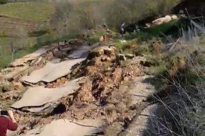 Bursa'da meydana gelen heyelan yolu parçalara ayırdı