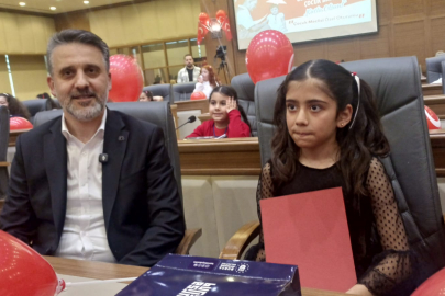 Çocuklar Büyükşehir’de  koltuğu devir aldı