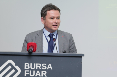 Başkan Erkan Aydın Projelerini Uluslararası kongrede tanıttı