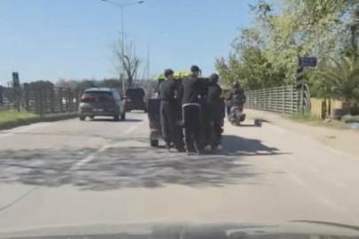 Bursa'da patenli gençlerin tehlikeli yolculuğu kamerada