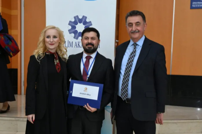 BUÜ’lü akademisyene 'Bilim Akademisi 2026' ödülü